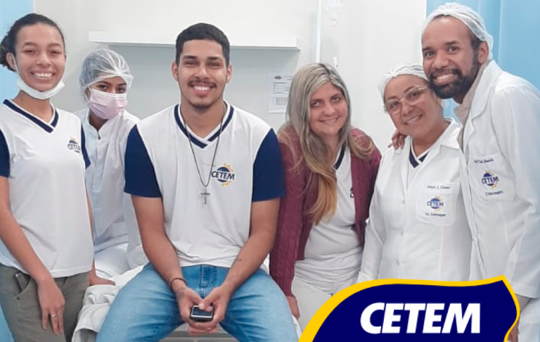 Enfermagem - Turma 105D - Preparo e Administração de Medicamentos