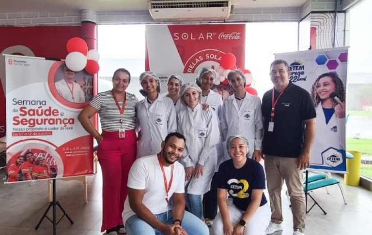 Técnico em Estética do CETEM em Semana da Saúde na Norsa Refrigerantes (09/10/2024) 