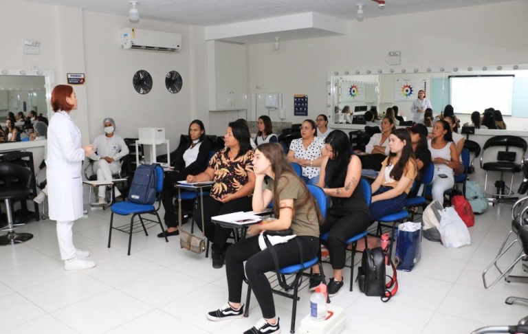 Capacitação em Designer de Sobrancelhas (22/03/2025) 