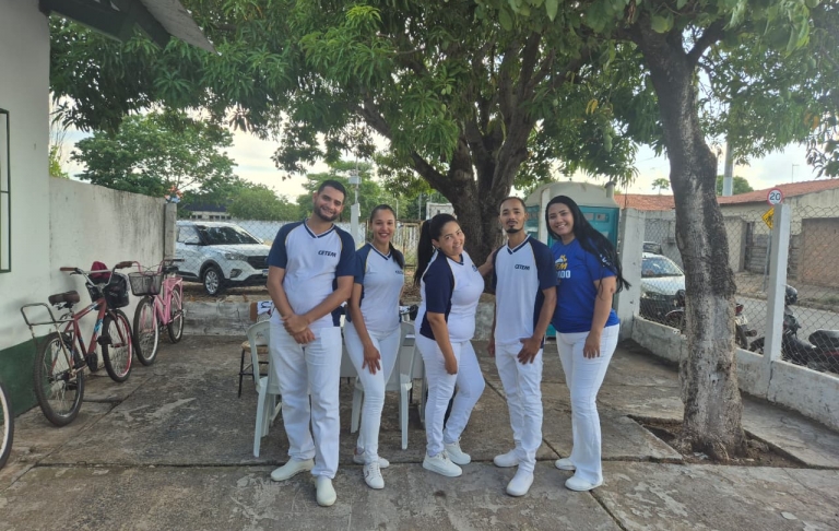 A turma do Técnico em Enfermagem realizou uma ação social na ACD (Associação Coxipoense de Deficiente e Idoso) no Pedra 90