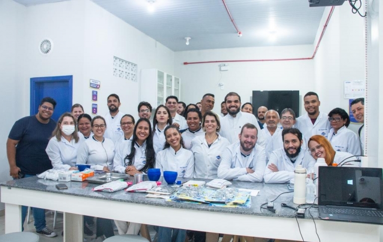Os alunos do curso Técnico em Prótese Dentária participaram de um Mini Curso de Moldagem Anatômica