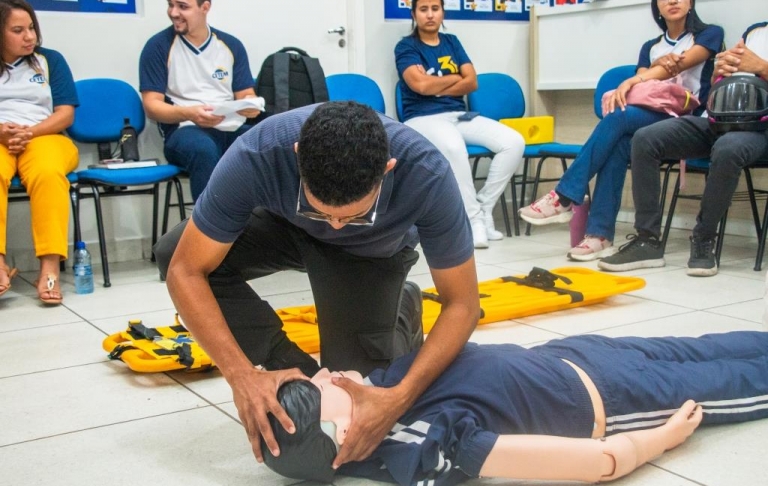 Em comemoração ao Dia do Técnico em Segurança do Trabalho