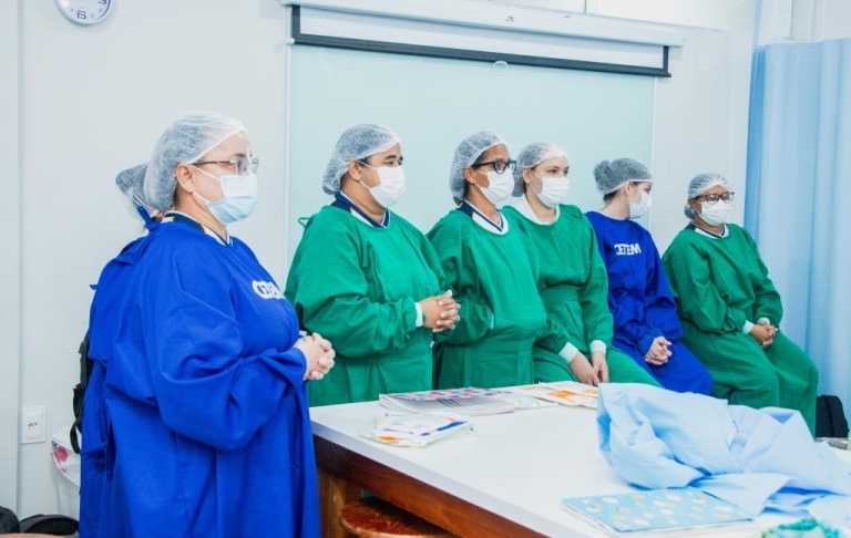 O CETEM realizou a Aula prática de especialização em Instrumentação Cirúrgica.