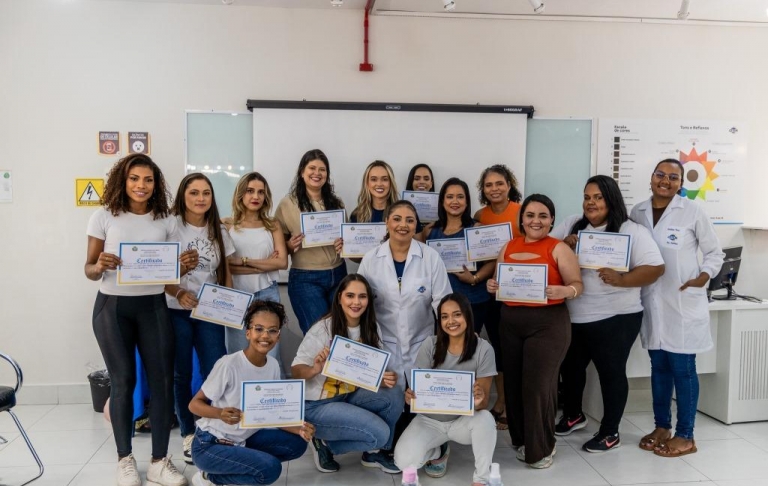 Capacitação em Automaquiagem realizado no dia 25/04
