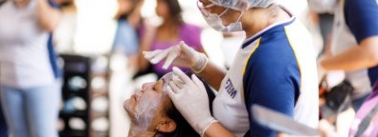 Evento da Semana da Mulher faz mais de mil atendimentos